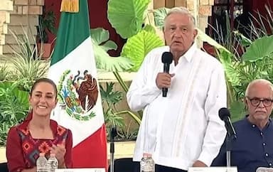 Imagen'Están en su derecho', responde AMLO a protesta de Oposición 