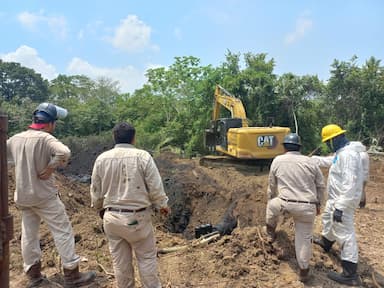 ImagenPemex repara fuga de hidrocarburo en Cunduacán