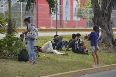 ImagenSolo quiero regresar a mi Colombia: indocumentado