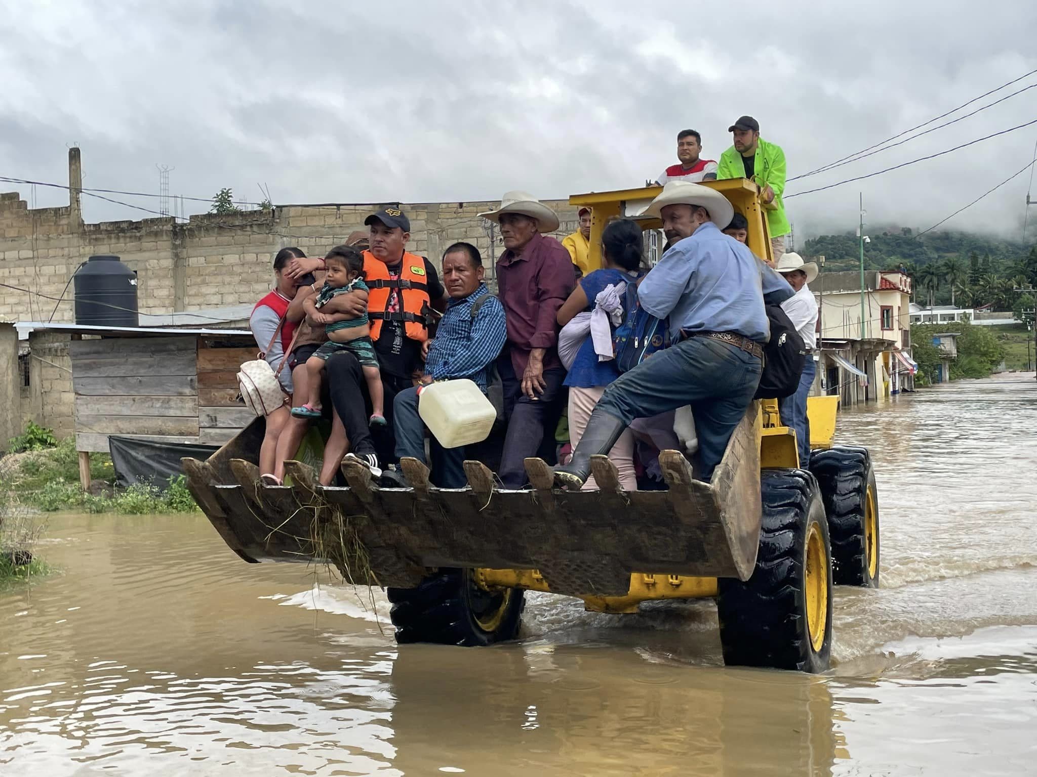 Depresión Tropical "Nadine" deja mil 228 viviendas afectadas 