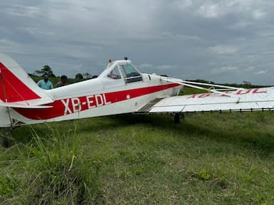 ImagenAterriza de emergencia avioneta en un cañal en Tlalixcoyan