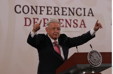 ImagenEscala pugna de AMLO contra Loret y Latinus 