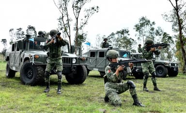 ImagenMás dinero a militares no baja delincuencia, afirma estudio 