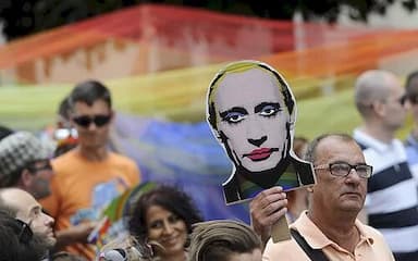 ImagenDeclara Rusia organización extremista al movimiento LGBT