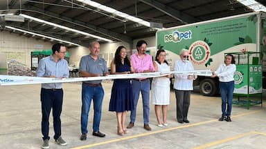 ImagenInauguran centro de acopio de PetStar