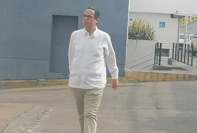 ImagenDeja Caliche diputación local, va al Senado