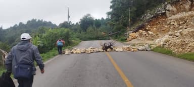 ImagenPerjudican bloqueos a empresarios y turismo en San Cristóbal