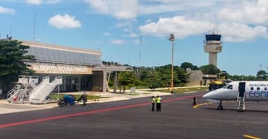 ImagenDetienen a colombianos en aeropuerto 