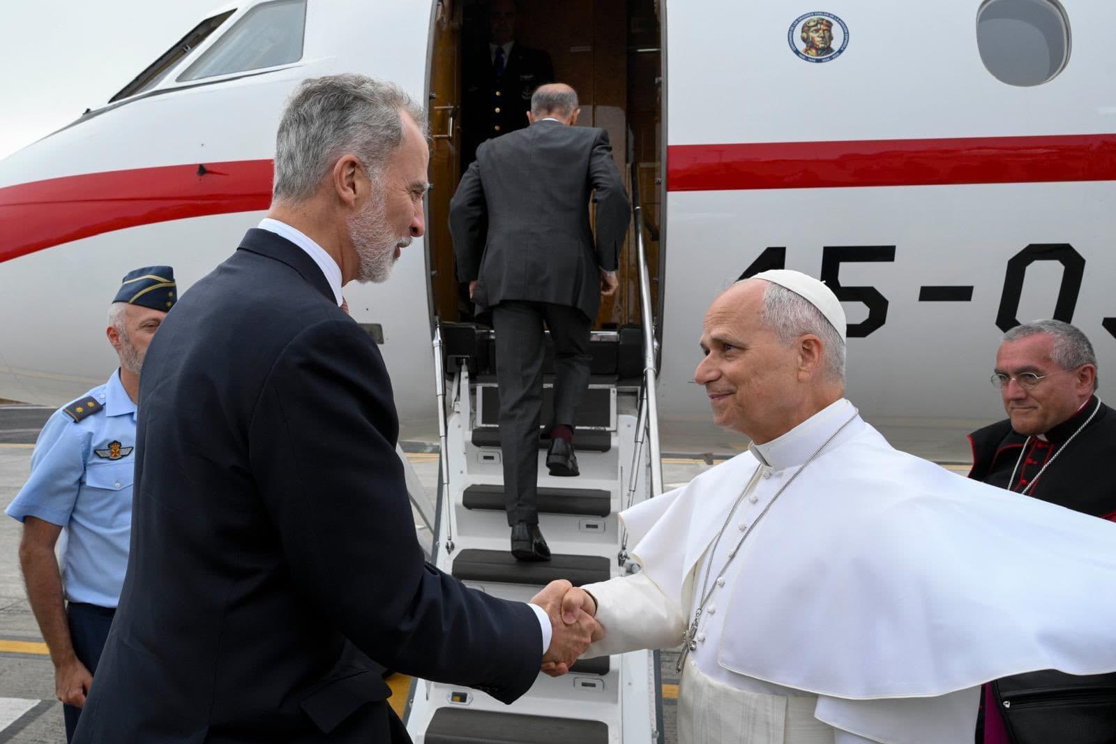 Da Rey de España "ride" a Papa a Roma