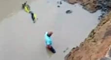 Muere motociclista tras caer en excavación en la vía Macuspana - Escárcega