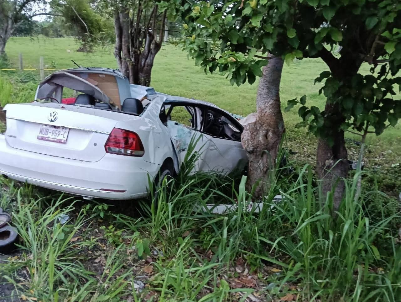 Trágico accidente automovilístico en Jalpa de Méndez: tres fallecidos