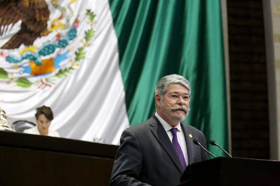 Le sale competencia a ‘Andy’ Ricardo de la Peña se inscribe para buscar el VI Distrito por Morena