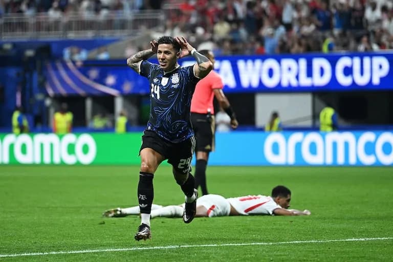 La Argentina de Messi remonta ante Inglaterra va por el BI