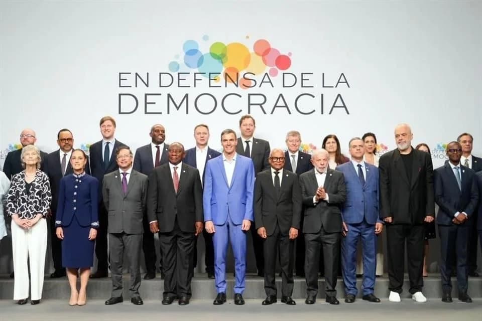 Pide Sheinbaum reorientación del gasto mundial para Bienestar