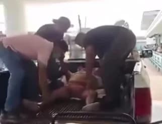 Enfermo muere esperando atención afuera del Hospital Juan Graham Casasús