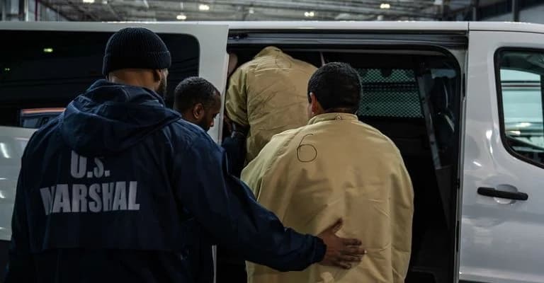 Cadena perpetua y hasta 25 años de prisión revela EU penas a extraditados