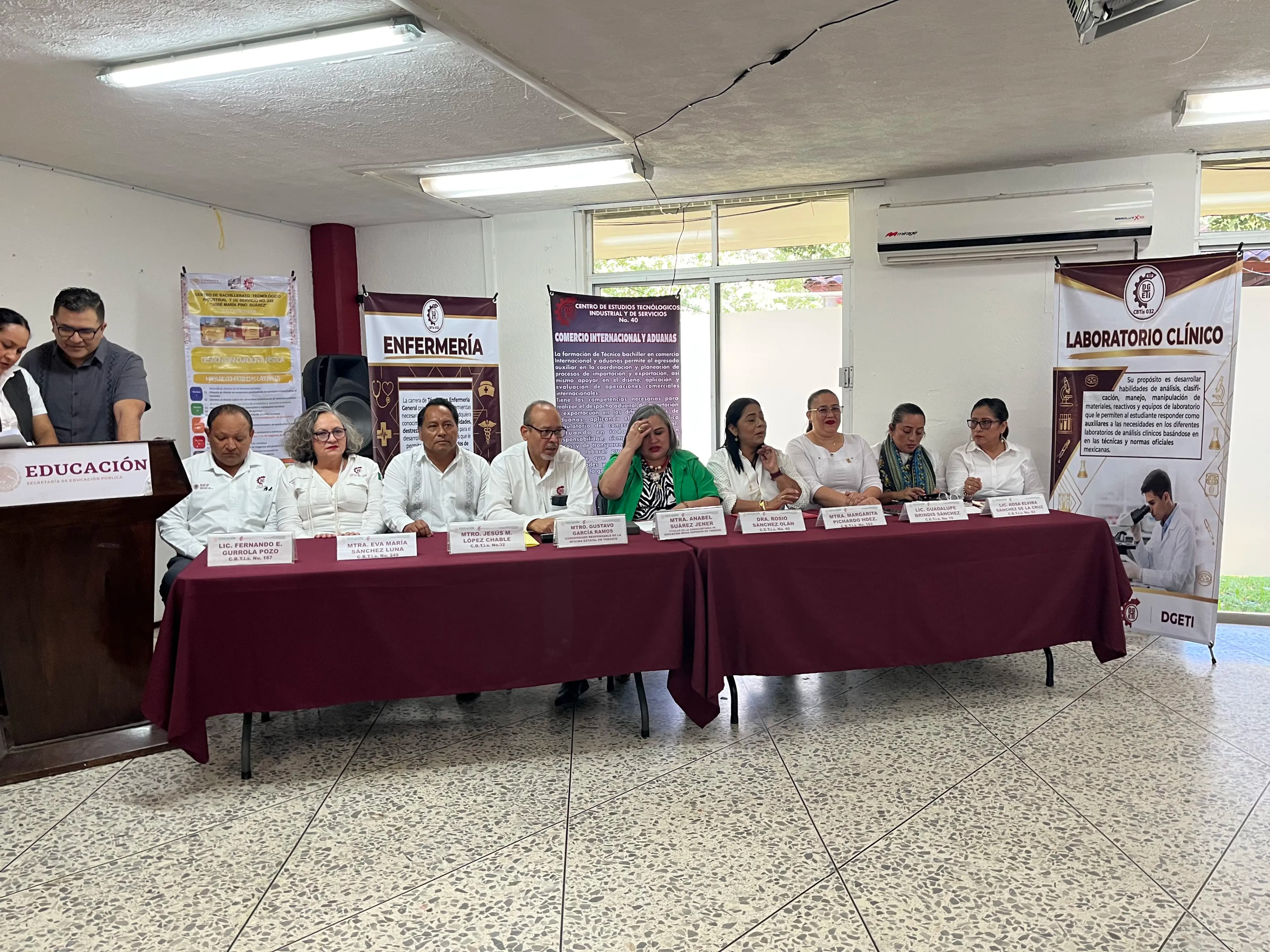 Actualizan planes de Bachillerato técnico con carreras del futuro