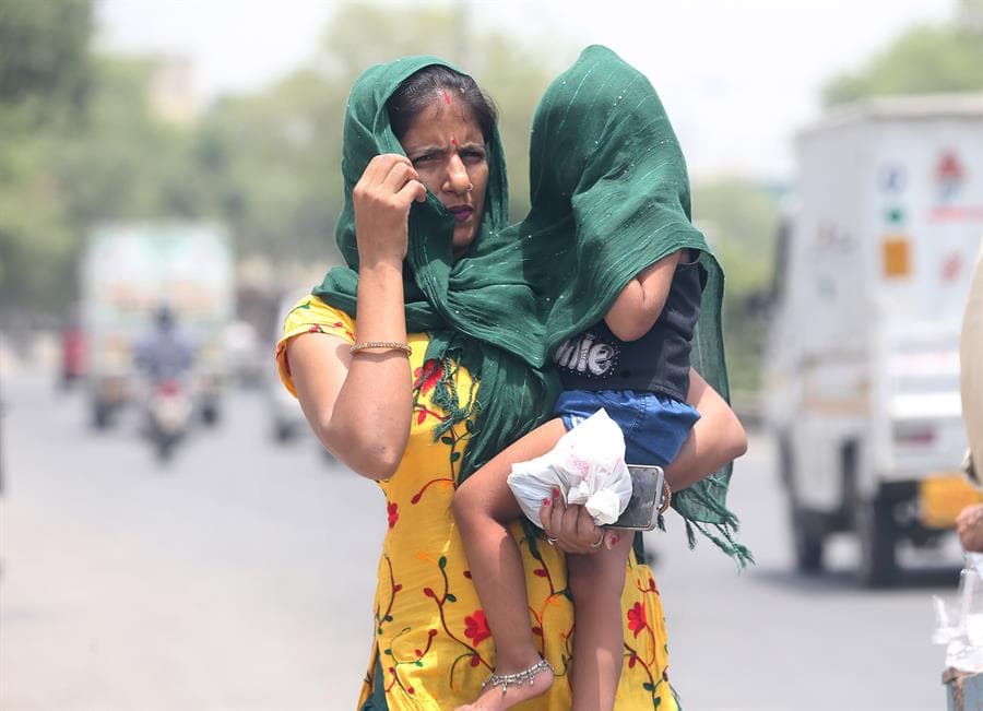 En India si adelantan vacaciones escolares por ola de calor
