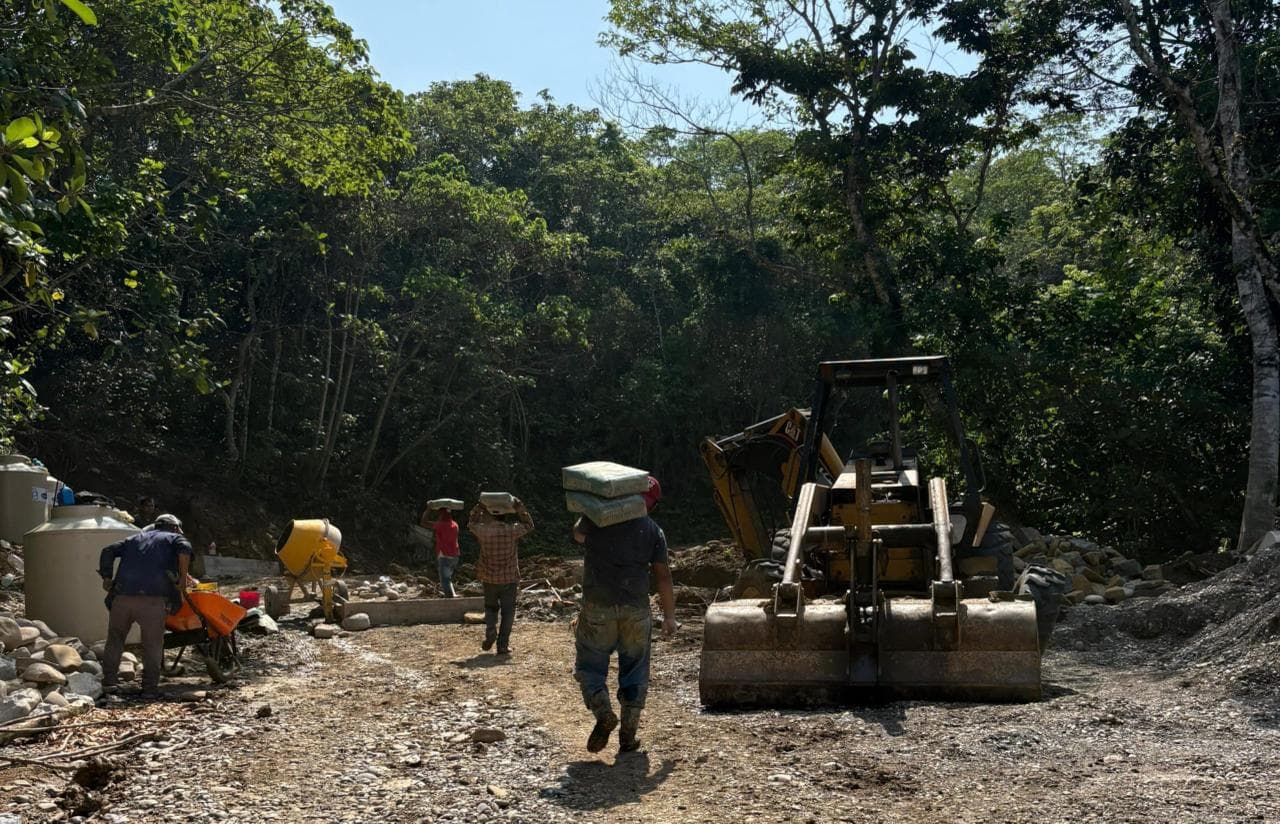 Ilamatlán y 25 comunidades  siguen incomunicadas en Veracruz