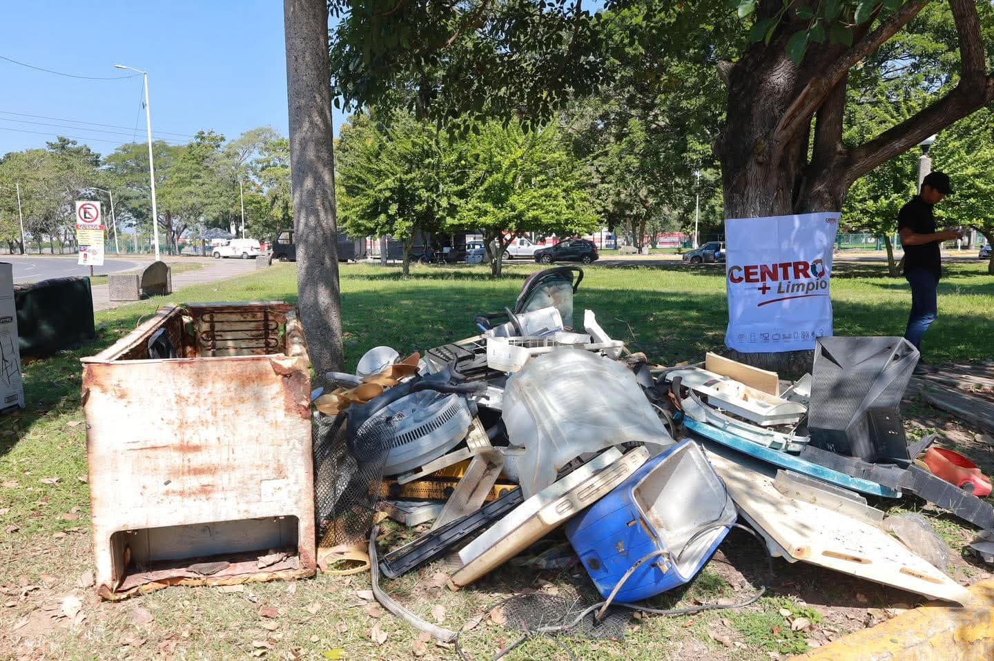 Concluye descacharrización en Centro