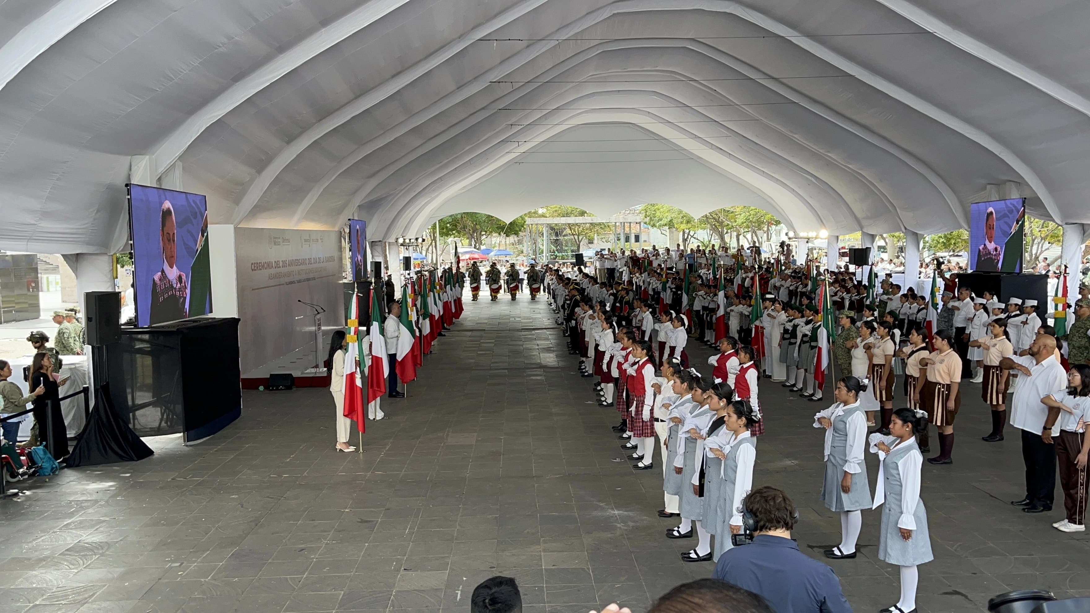 Exaltan valor de la Bandera mexicana
