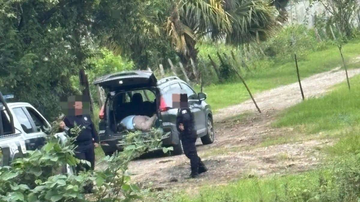 Hallan a hombre sin vida entre vehículo en la ranchería Corregidora