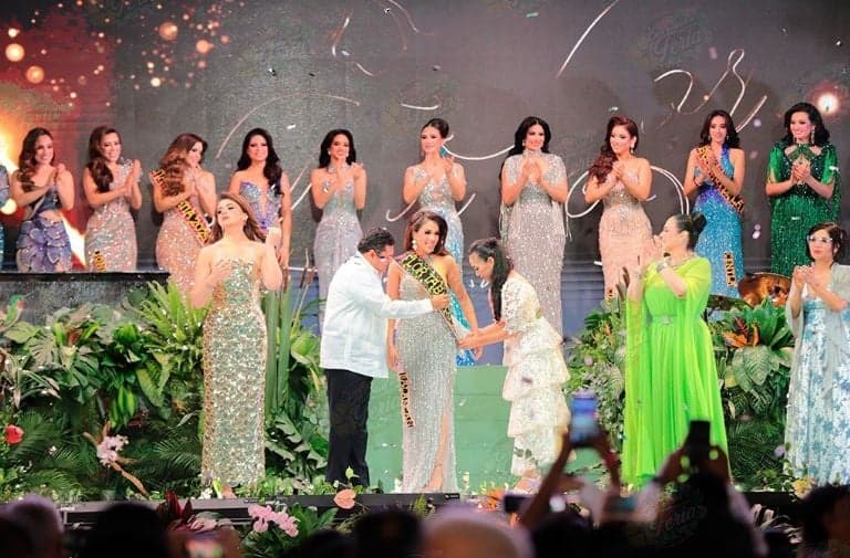 De 6 a 10 elección de Flor Tabasco