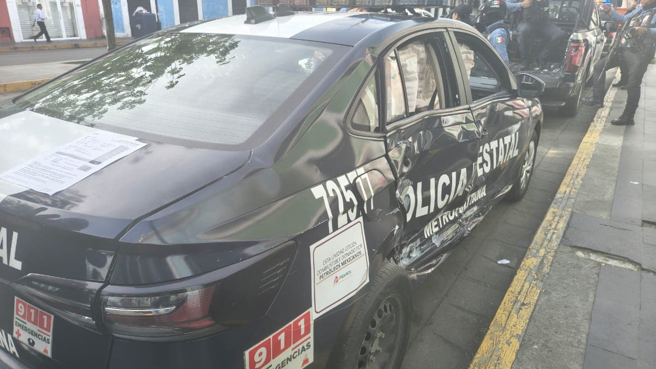Patrulla de la SSPC colisionó con combi y 3 personas salen heridas