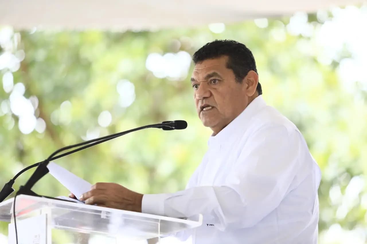 Calma pide May por Sarampión. asegura contención