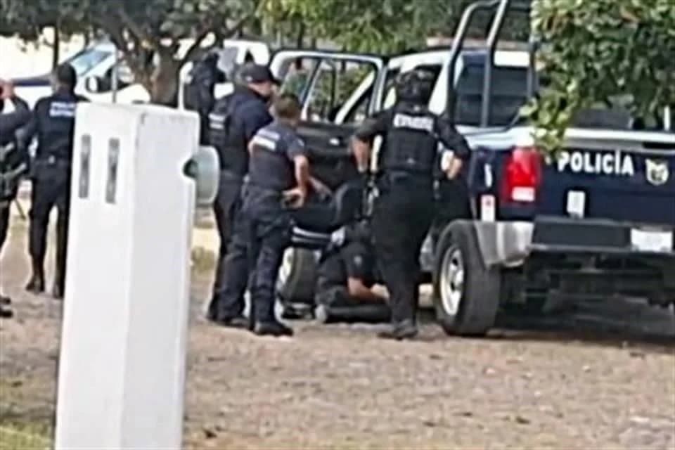 Ataque de CJNG deja policía muerto y una agente herida