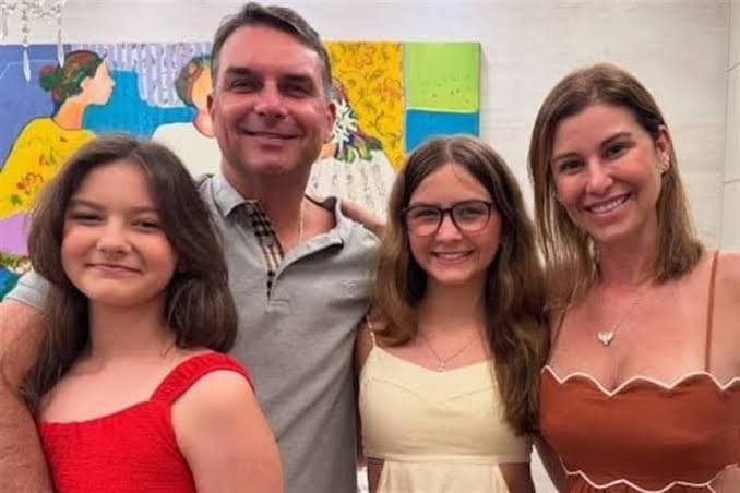 Asilará EU a Flavio Bolsonaro y familia