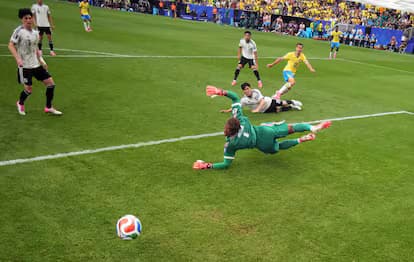 Con drama Brasil se impone a Japón