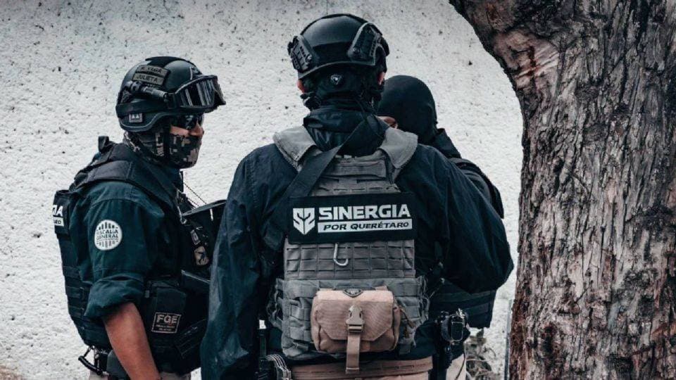 Detienen a padres de menor que atacó en escuela de Querétaro