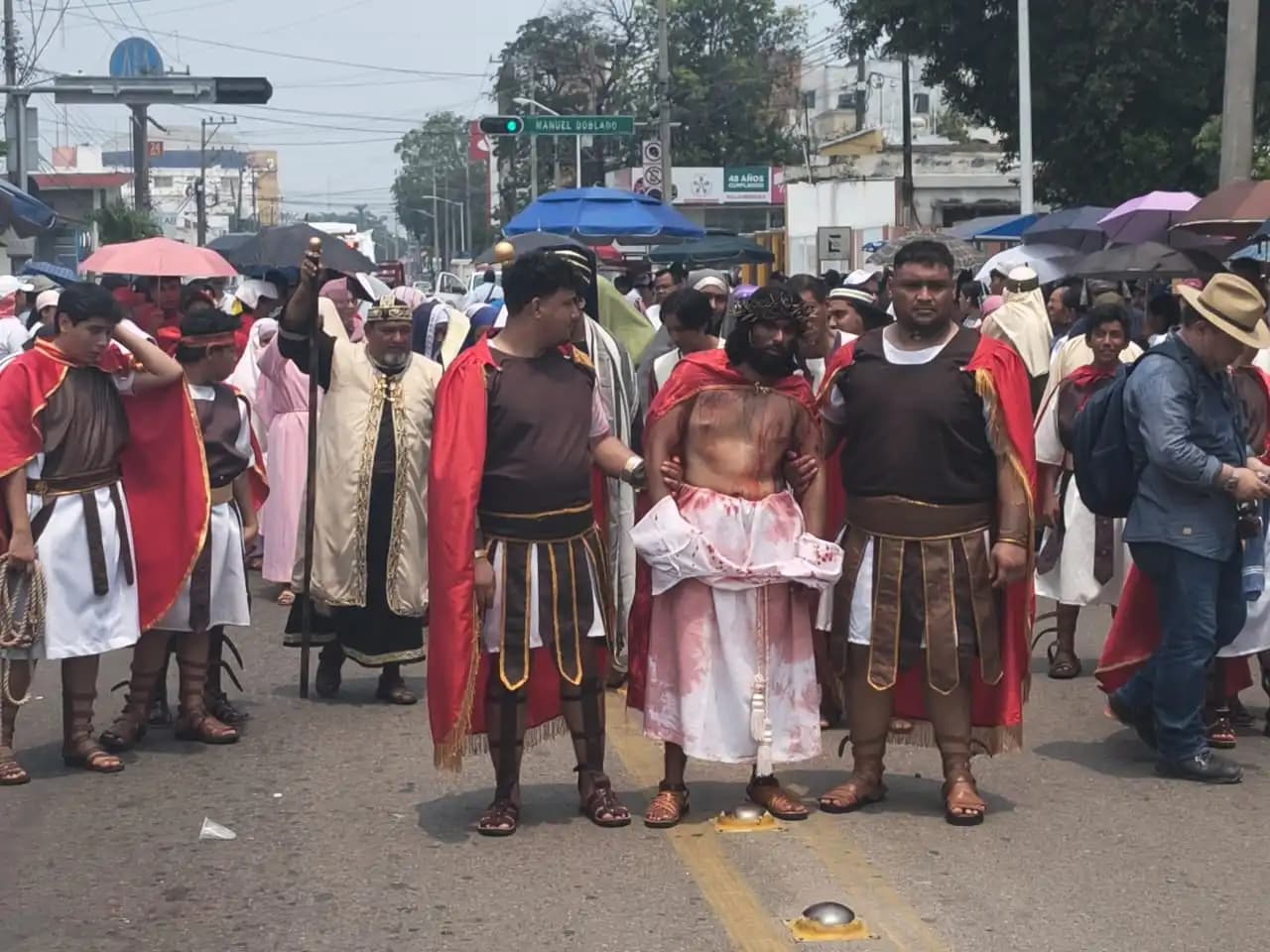 Con nueva escena viven creyentes viacrucis de Tamulté de las Barrancas