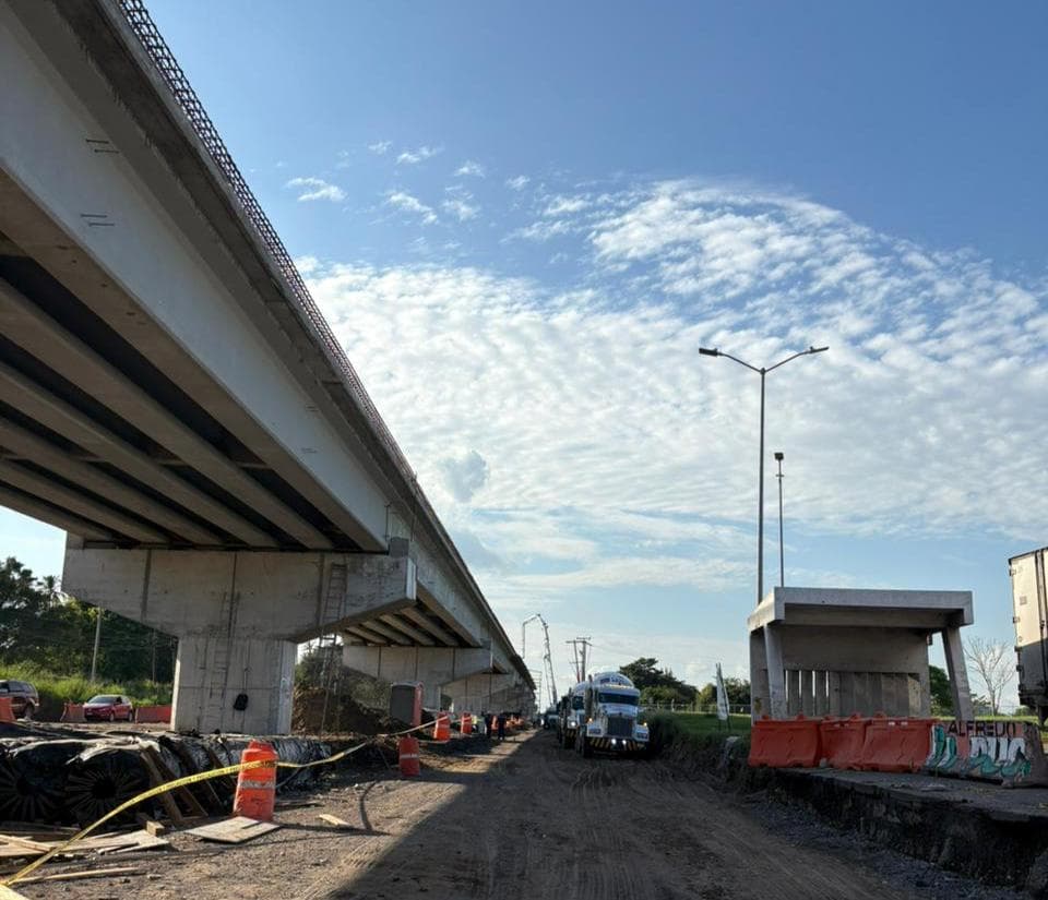 Licitarán construcción de 40 puentes y carreteras afectadas por lluvias en Veracruz