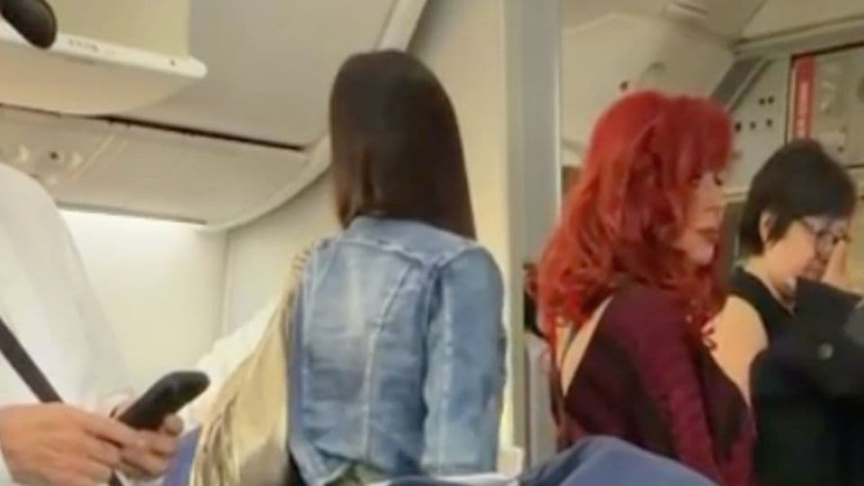 Layda Sansores vuela en primera clase a Madrid