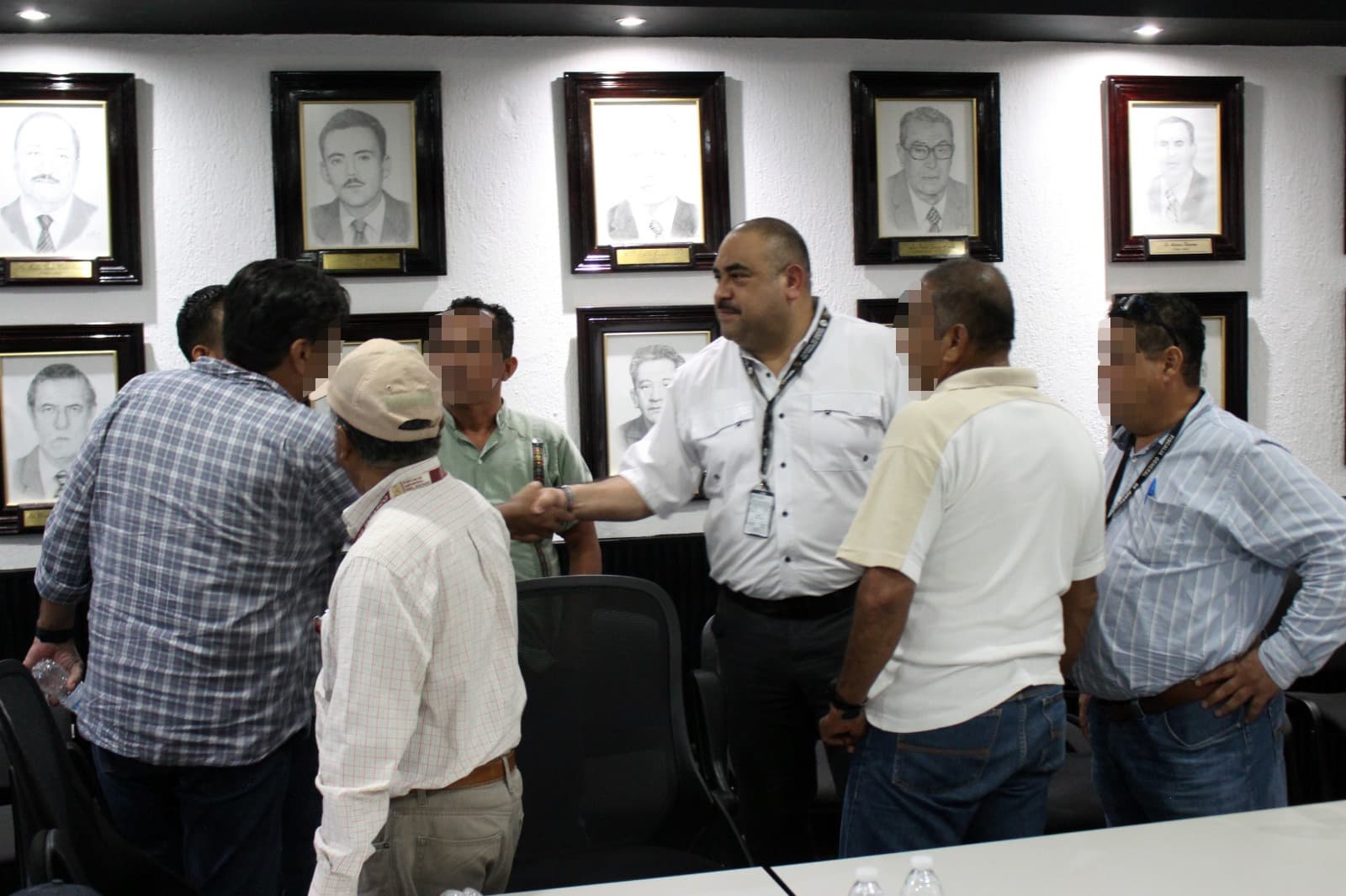 Ministeriales logran apoyo al salario y revisión de trabajadores cesados por exámenes de confianza