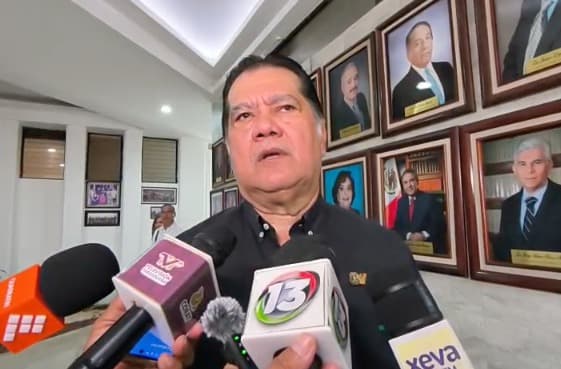 UJAT planteará fondo de aportaciones laborales para pago de jubilaciones