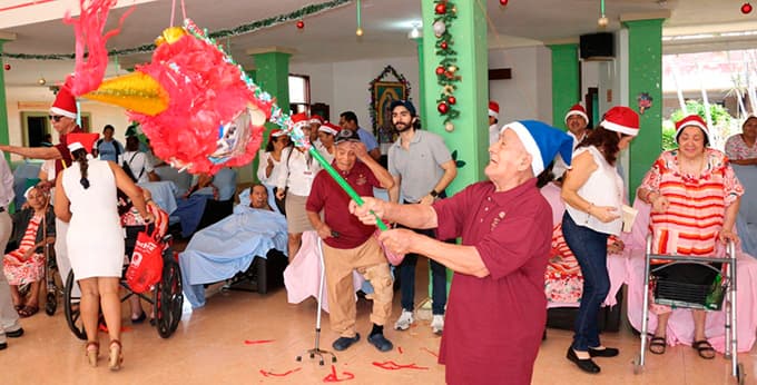 Va DIF por mayor protección a los abuelitos en Tabasco